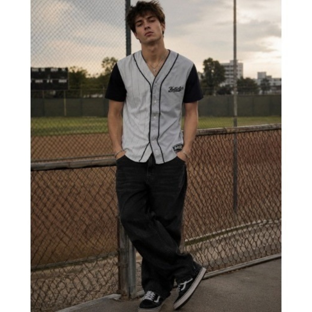 Hollister XS Colorblock Baseball Jersey Twilight Era Early 2010s Mall Style